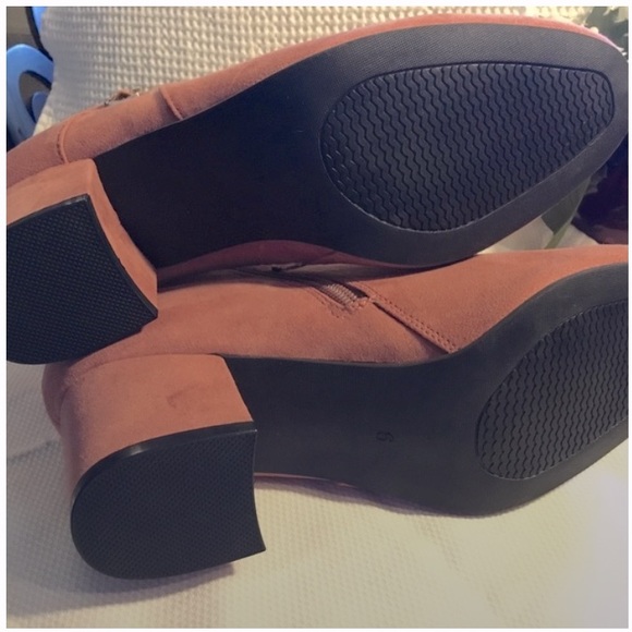 JD WILLIAMS~LADIES BLOCK HEEL SMART CHELSEA~Size 6~NEW Dusty Pink - Picture 8 of 12